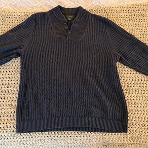 Eddie Bauer Men's Dark Blue Crewneck Sweater